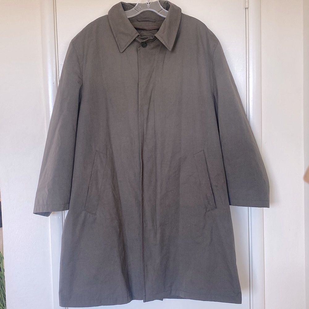 Bugatti Goretex Raincoat Mens Size 52 regular USA Large fully lined coat